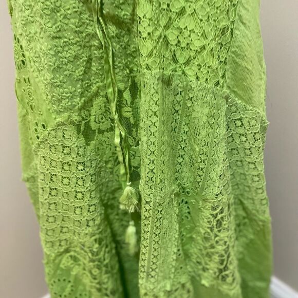 - NWT Free People One Aurella maxi dress size M
New with tag retail $349 - Picture 10 of 12